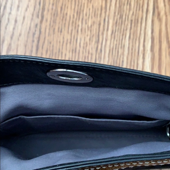 Coach wristlet - Picture 4 of 4